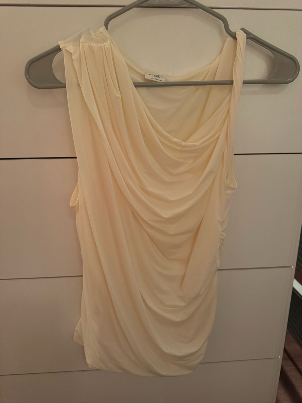 Abercrombie Draped Sleeveless Cream Top M NWOT